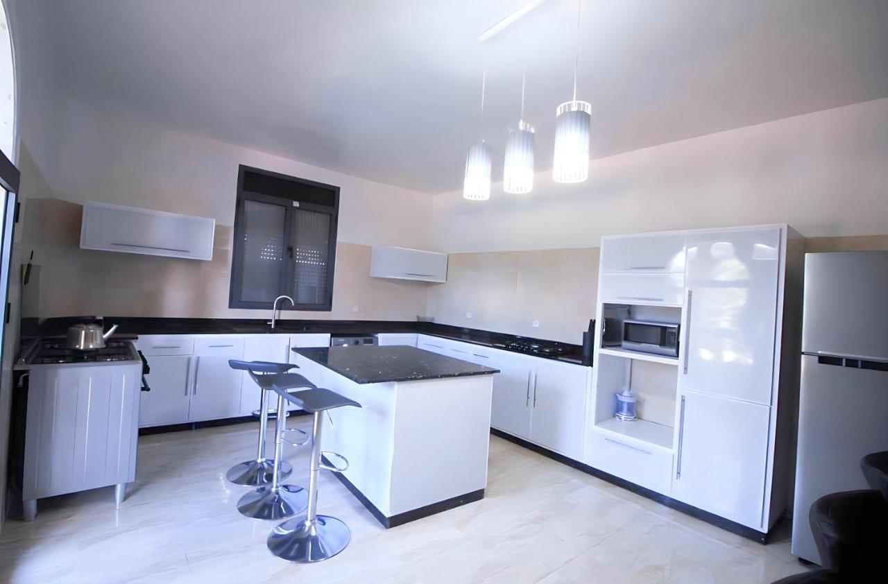אסאוירה Villa Nour Al-Khalil מראה חיצוני תמונה